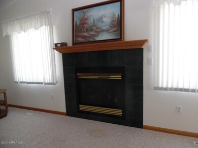 Gas fireplace