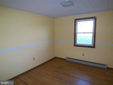 34 Morgan Ln, Berkeley Springs, WV 25411 - photo 7