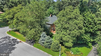 817 Appenzell Dr, Hummelstown, PA 17036 - photo 7