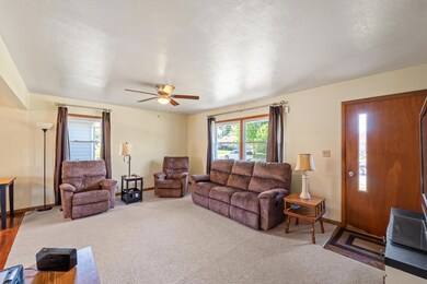 3021 Bel Aire Rd, Des Moines, IA 50310 - photo 5