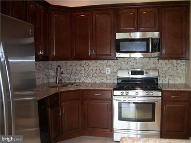 85 Cheverny Ct, Trenton, NJ 08619 - photo 6