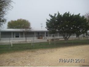 1041 Spring Rd, Copperas Cove, TX 76522 - photo 2