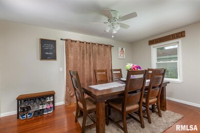 2011 Ridgeview Dr, Davenport, IA 52806 - photo 6