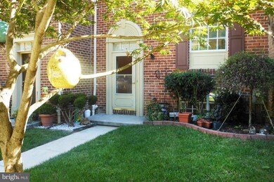 7 Valley Crossing Cir, Cockeysville, MD 21030 - photo 2