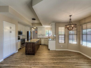 Stainless Appliances & Breakfast Nook