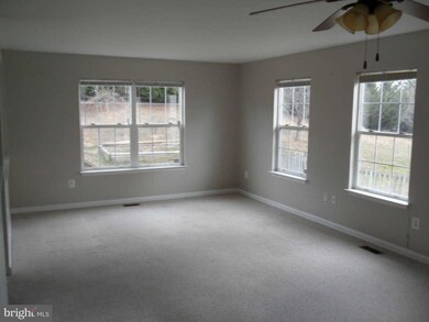 2814 Bixley Hill Ct, Woodbridge, VA 22191 - photo 4