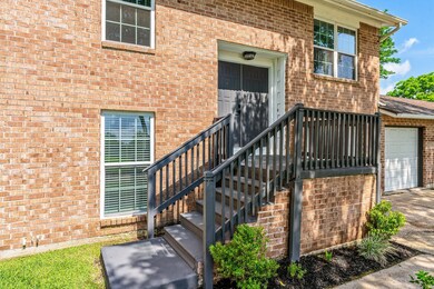 456 E Castle Harbour Dr, Friendswood, TX 77546 - photo 4