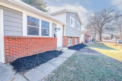 2802 Millvale St, Columbus, OH 43232 - photo 3