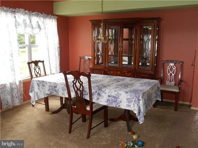 1426 Briarwood Dr, Williamstown, NJ 08094 - photo 4