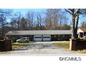 105 Wynnbrook Dr, Hendersonville, NC 28792 - photo 4