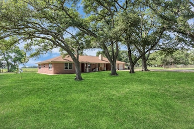 10426 Williams School Rd, Needville, TX 77461 - photo 4