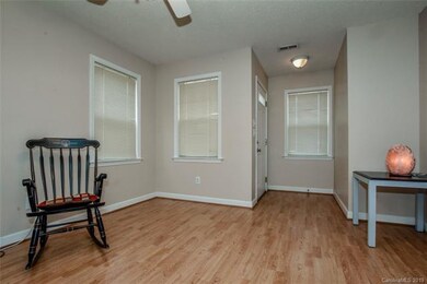 853 Impala Dr, Statesville, NC 28677 - photo 2