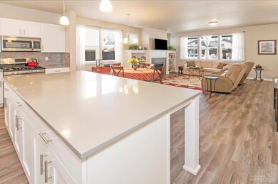 20791 SE Hollis Ln, Bend, OR 97702 - photo 7