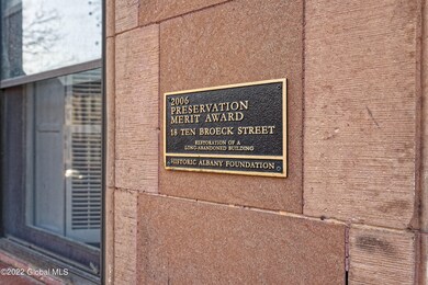 18 Ten Broeck St unit 1, Albany, NY 12210 - photo 4