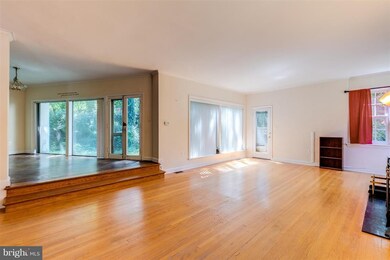 3441 Sleepy Hollow Rd, Falls Church, VA 22044 - photo 6