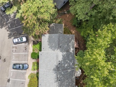 107 Weatherstone Dr unit A, Chapel Hill, NC 27514 - photo 6