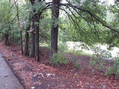 lot 2 view 3