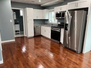 381 Tecumseh St, Fall River, MA 02721 - photo 6