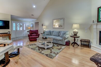 2179 Talmage Dr - 06