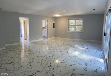 7707 Hyacinth Ct, Laurel, MD 20707 - photo 6