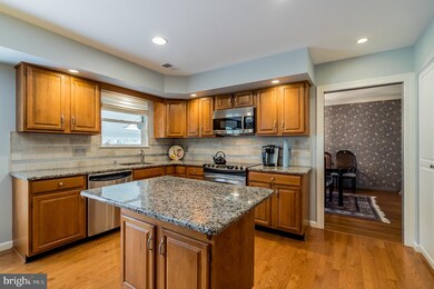 22 Savage Dr, Feasterville Trevose, PA 19053 - photo 7