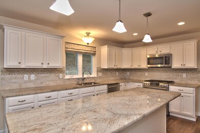 119 Godfreys Gate, Stroudsburg, PA 18360 - photo 7