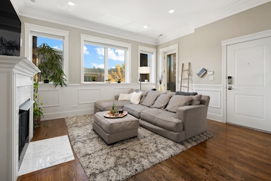 3708 N Southport Ave unit 3, Chicago, IL 60613 - photo 2