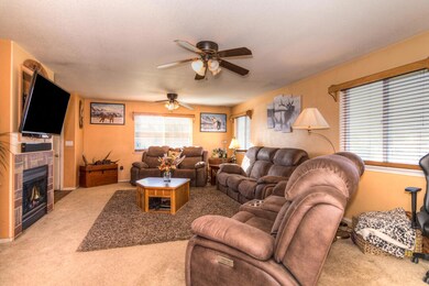Majestic Lp -living room 3