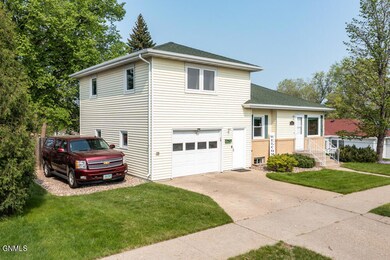908 N 14th St MLS-7