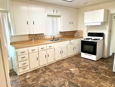 2045 N 21st Place, Phoenix, AZ 85006 - photo 5