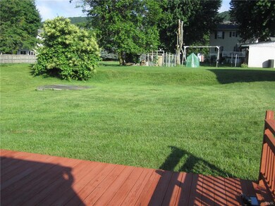 1499 2nd St, Pen Argyl, PA 18072 - photo 5