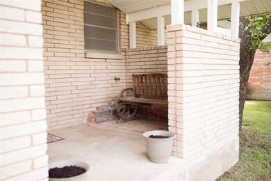 2014 N Main St, Bonham, TX 75418 - photo 2