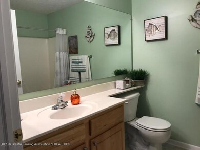 thumbnail_Carom bathroom