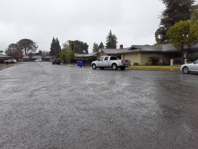 473 Ruma Rancho Ct, Porterville, CA 93257 - photo 3