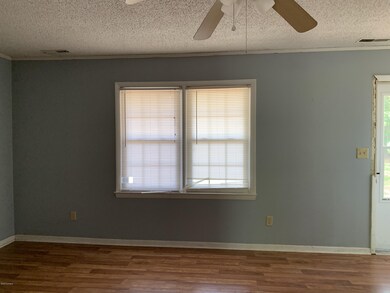 107 Royal Ct, Jacksonville, NC 28546 - photo 4