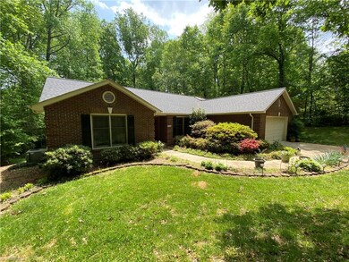 3162 Creekridge Dr, Asheboro, NC 27205 - photo 3