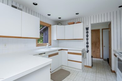 200 Eden Rd, Stamford, CT 06907 - photo 7