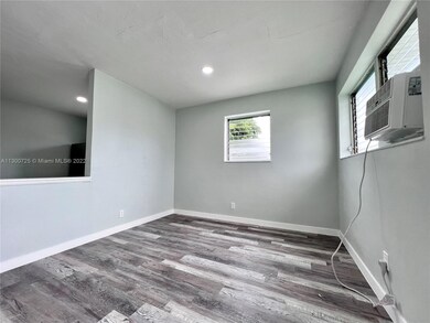 2318 Freedom St unit 5, Hollywood, FL 33020 - photo 4