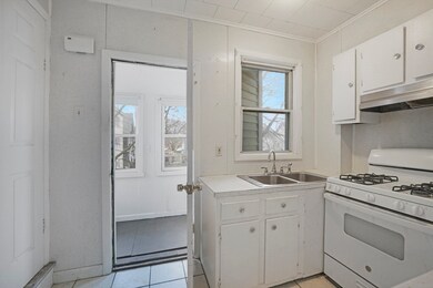 10 Mulberry St, New Bedford, MA 02740 - photo 6