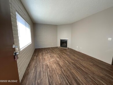 3699 N Mountain Ave unit 11, Tucson, AZ 85719 - photo 2