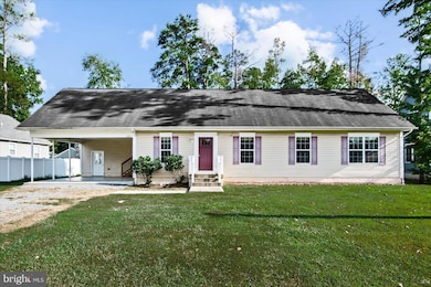 310 3rd St, Colonial Beach, VA 22443 - photo 2