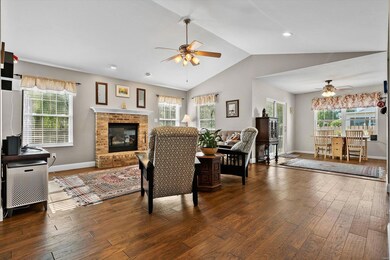 706 Mary Ann Ct, Freeburg, IL 62243 - photo 4