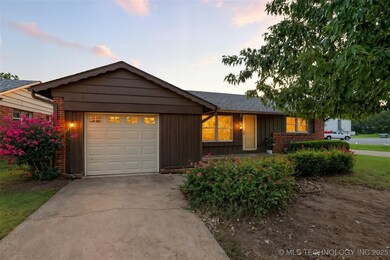 5197 S 34th West Ave, Tulsa, OK 74107 - photo 2