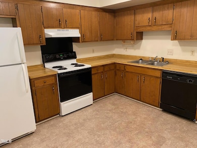 Kitchen 4 617B Aug 2021