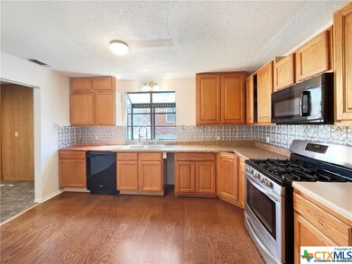 807 Shady Ln, Copperas Cove, TX 76522 - photo 4