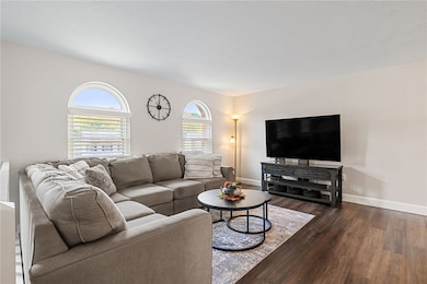 75 Fawnvue Dr, Mc Kees Rocks, PA 15136 - photo 7