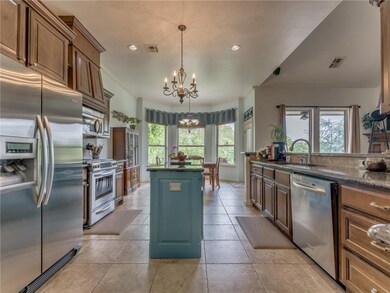 19424 Crest Ridge Dr, Edmond, OK 73012 - photo 6