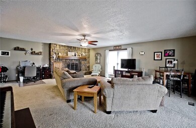 703 Woodland Dr, Rogers, AR 72756 - photo 4