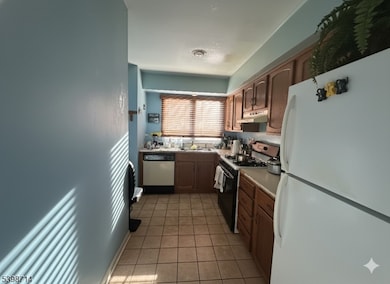 14 Highland Place unit C, Maplewood, NJ 07040 - photo 6