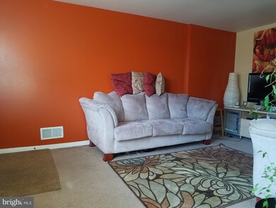 109 Branford Rd, Darby, PA 19023 - photo 4